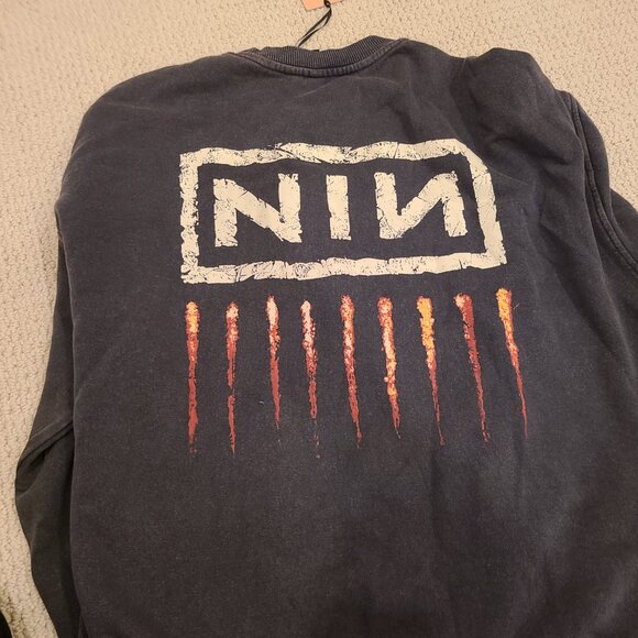 NWT Nine Inch Nail band sweat shirt size S - Picture 2 of 3